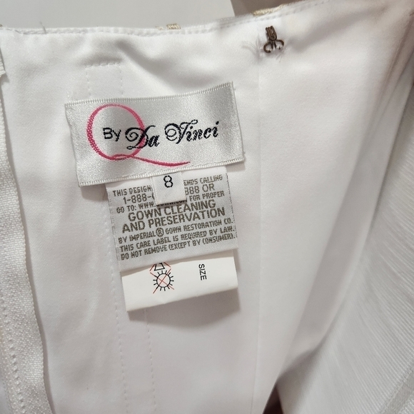 Q by Da Vinci White With Embroidered Spring Floral Quinceañera Dress Size 8 - Picture 14 of 14